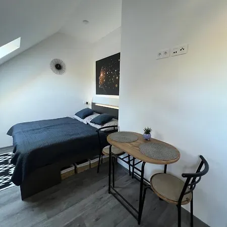 Hobiti - Frodo Apartment *